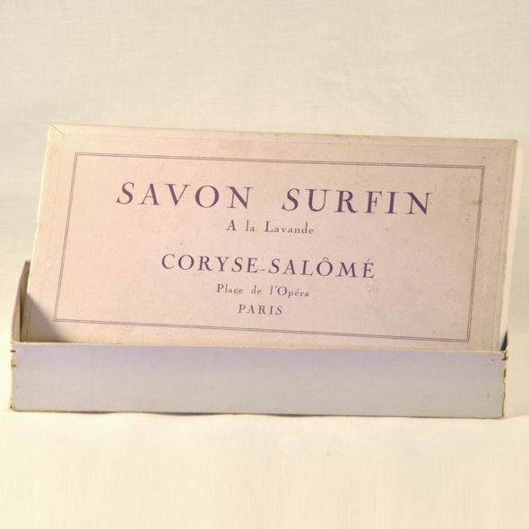  »  PU 123 – Boite en carton « Coryse-Salomé »