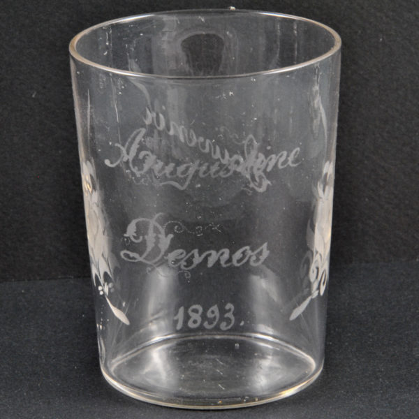 V 227 - Verre gravé souvenir XIXème