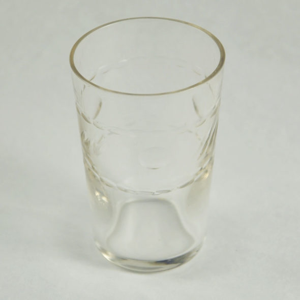 V 716 – Petit verre 1900