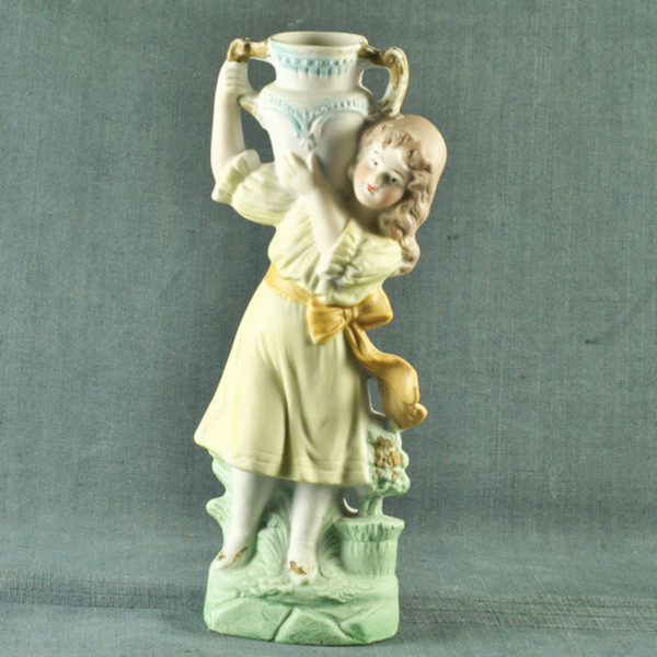 Figurine en biscuit 1900