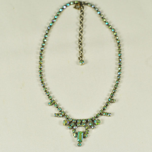Collier 1960 - B 976