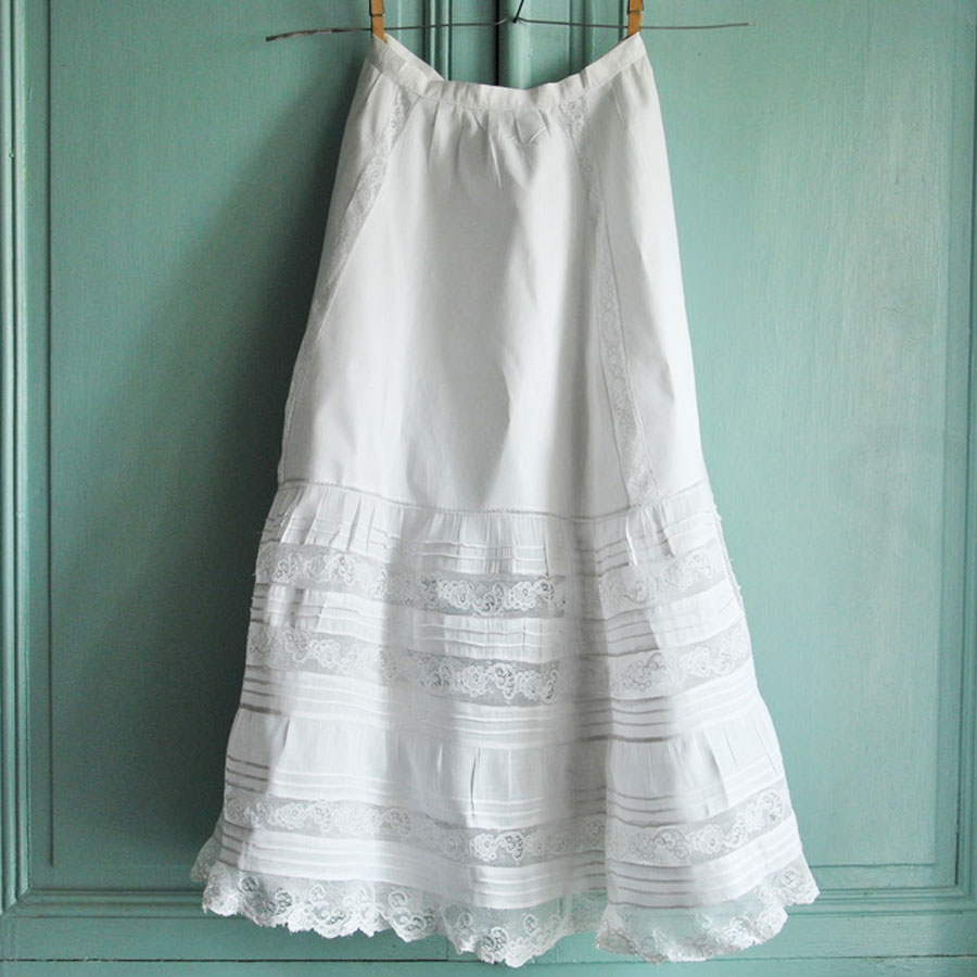 Jupon de mariage 1900 - L 1058