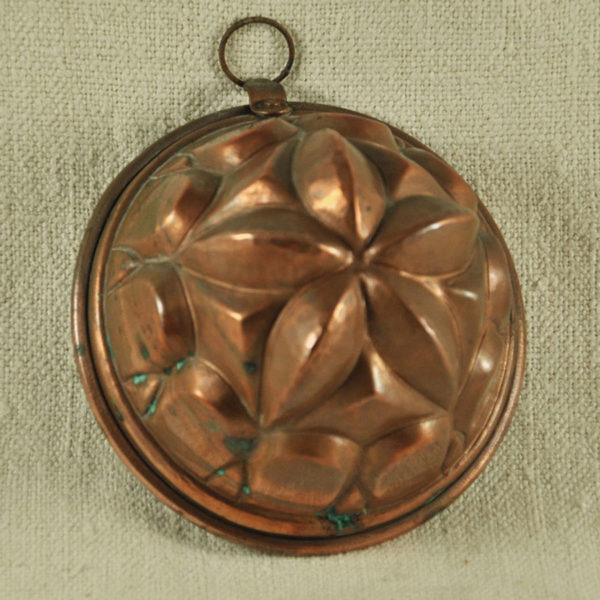Petit moule en cuivre étamé - C 1222