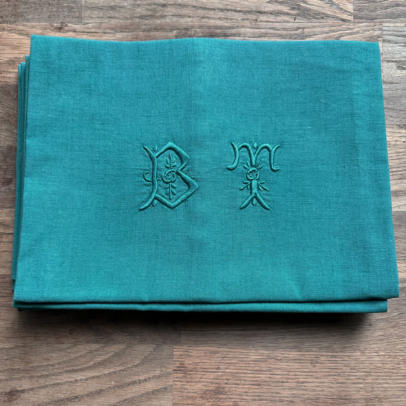 7 serviettes de table en lin 1900 – L 1316