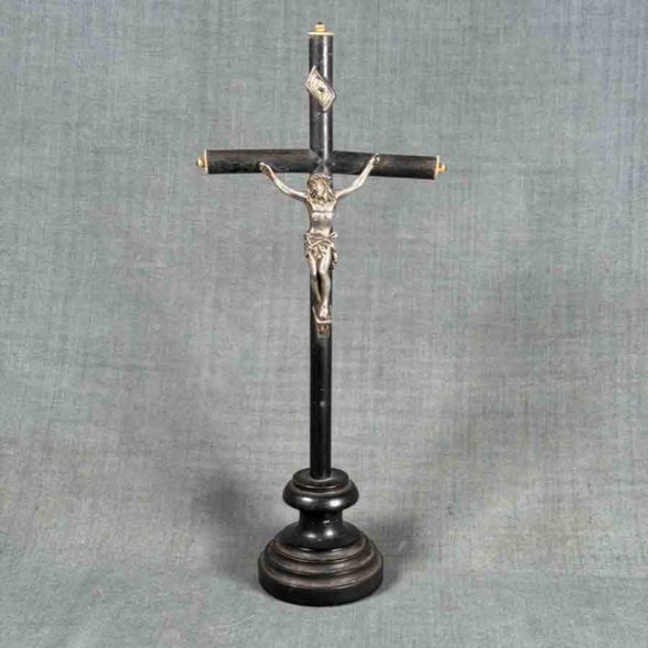 Crucifix 1900 – R 197