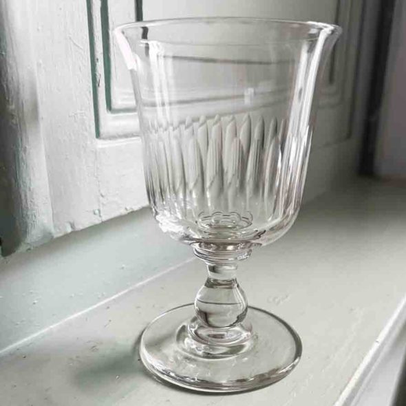 Grand verre XIXème en cristal taillé – V 1600